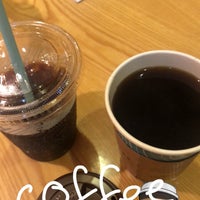 Photo taken at Caribou Coffee by Fatma💖🇶🇦 on 10/13/2018