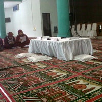 Photo taken at Masjid Al-Hikmah by Taufan F. on 11/2/2012