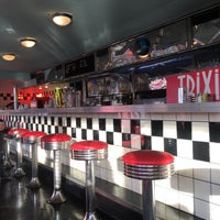 Photo taken at TRIXIE American Diner by ▼Lu I. on 4/21/2022