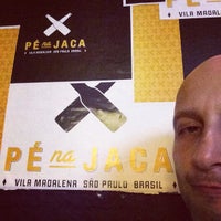 10/19/2014 tarihinde Léo K.ziyaretçi tarafından Pé na Jaca Bar'de çekilen fotoğraf