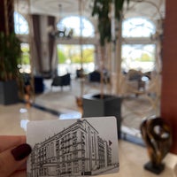 Foto tomada en Wellborn Luxury Hotel  por Demet E. el 10/22/2023