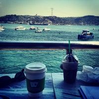 Photo taken at Starbucks by İ. Öymen B. on 4/25/2013