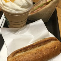 Photo taken at Starbucks by 🖤🏮🐴大生🏁🏎💨 on 6/29/2020
