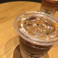 Photo taken at Starbucks by 🖤🏮🐴大生🏁🏎💨 on 6/22/2020