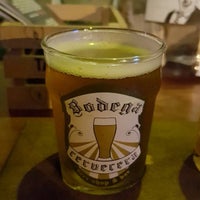 Foto tirada no(a) Bodega Cervecera Beer &amp;amp; Food por CT W. em 12/20/2016