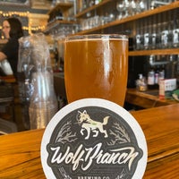 Foto scattata a Wolf Branch Brewing da CT W. il 2/27/2021