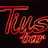 รูปภาพถ่ายที่ Tius Bar โดย Tius Bar เมื่อ 8/22/2015