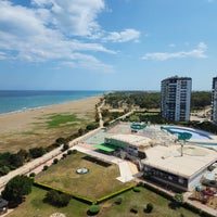 Photo taken at Susanoğlu Plajı by Turgay Kaan U. on 5/25/2024