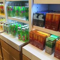 Photo taken at Bath &amp;amp; Body Works by Маша Х. on 2/6/2016