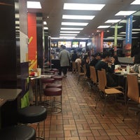 Photo taken at McDonald&amp;#39;s by Kenny Y. on 9/30/2016