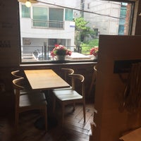 Photo taken at CZ(씨즈) Bakery Cafe by Kenny Y. on 7/19/2016