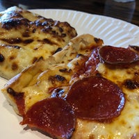 Снимок сделан в Nirchi&amp;#39;s Pizza пользователем Brian C. 6/16/2018