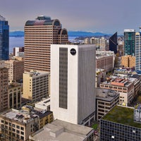 1/24/2023 tarihinde Hilton Motif Seattleziyaretçi tarafından Hilton Motif Seattle'de çekilen fotoğraf