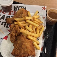 3/12/2019 tarihinde Charlie T.ziyaretçi tarafından KFC'de çekilen fotoğraf