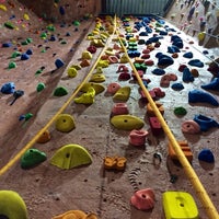 Foto scattata a The Quarry Indoor Climbing Center da GreenFuel il 12/17/2013