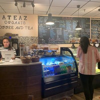 รูปภาพถ่ายที่ Ateaz Organic Coffee and Tea โดย Edwin U. เมื่อ 8/8/2019