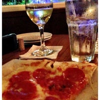 10/15/2012 tarihinde DC Yeah T.ziyaretçi tarafından Di Zucchero Restaurant and Lounge'de çekilen fotoğraf
