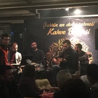 Foto diambil di Kahve Bahçesi oleh Ahmet.Cengiz.Hasdemir pada 12/15/2017