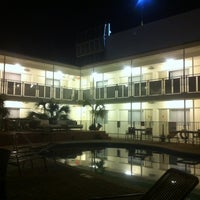 รูปภาพถ่ายที่ Collins Hotel โดย Renata B. เมื่อ 11/19/2012