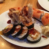 Photo taken at Tokyo Sushi Bar by Raul P. on 3/28/2013