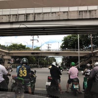 Photo taken at Pracha Songkhro Intersection by Vikrom S. on 8/2/2019