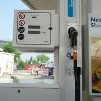รูปภาพถ่ายที่ Shell โดย Udo J. เมื่อ 5/23/2012