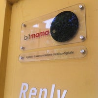 รูปภาพถ่ายที่ Bitmama โดย Giuseppe D. เมื่อ 7/9/2012
