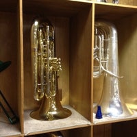 Снимок сделан в Dillon Music - Brass Store пользователем Dave E. 8/18/2012