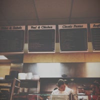 Das Foto wurde bei Tony&#39;s New York Pizza von Rachel B. am 8/16/2012 aufgenommen