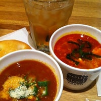 Photo taken at Soup Stock Tokyo 六本木ヒルズ店 by Hiroaki H. on 6/16/2012