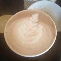 Photo taken at Mean Bean by Hanna A. on 4/10/2012