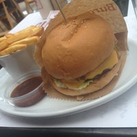 Photo taken at Burger Bar by Naif Z. on 3/26/2012