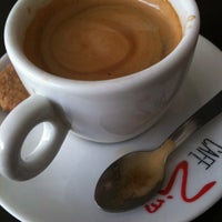 Foto tirada no(a) Café Zim por Ana Maria S. em 8/1/2012