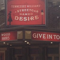 Снимок сделан в A Streetcar Named Desire at The Broadhurst Theatre пользователем Samantha C. 7/14/2012