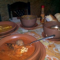 Das Foto wurde bei Sopa Quente Restaurante von Cláudio M. am 6/22/2012 aufgenommen
