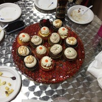 Photo taken at Let Them Eat Cupcakes by Aaron L. on 3/3/2012