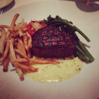 Снимок сделан в Copper Rock Steakhouse пользователем Amanda J. 3/7/2012