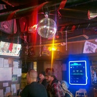 2/12/2012 tarihinde Ryan H.ziyaretçi tarafından Sit n Bull Saloon'de çekilen fotoğraf