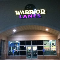 รูปภาพถ่ายที่ Warrior Lanes โดย Austin Y. เมื่อ 5/4/2012