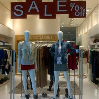 Photo taken at Fashion Closet by Deise S. on 7/14/2012