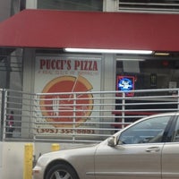 7/21/2012にDiAushaがPucci&amp;#39;s Pizzaで撮った写真