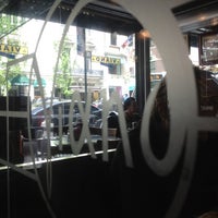 4/27/2012にGreg B.がViand Cafeで撮った写真