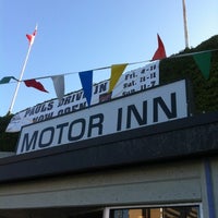 Photo taken at Paul&amp;#39;s Motor Inn by Robert D. on 7/13/2012