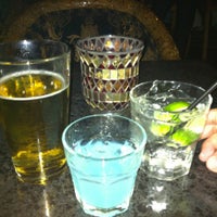 Foto tomada en Esquire Bar &amp;amp; Martini Lounge  por Melanie P. el 7/15/2012