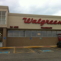 Photo taken at Walgreens by Johmyrin J. on 7/8/2012