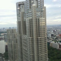Photo taken at 新宿住友ビル スカイルーム by Tanitatsu on 6/20/2012