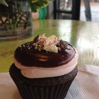 Foto scattata a Polka Dot Bake Shop da Roxana B. il 2/10/2012