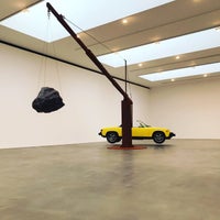 Photo taken at Gagosian Gallery by Carl W. J. on 10/27/2018