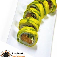 Foto tirada no(a) Mandala Sushi por Mandala Sushi em 7/10/2014