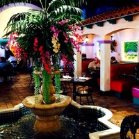 Das Foto wurde bei El Novillo Restaurant von El Novillo Restaurant am 7/28/2014 aufgenommen